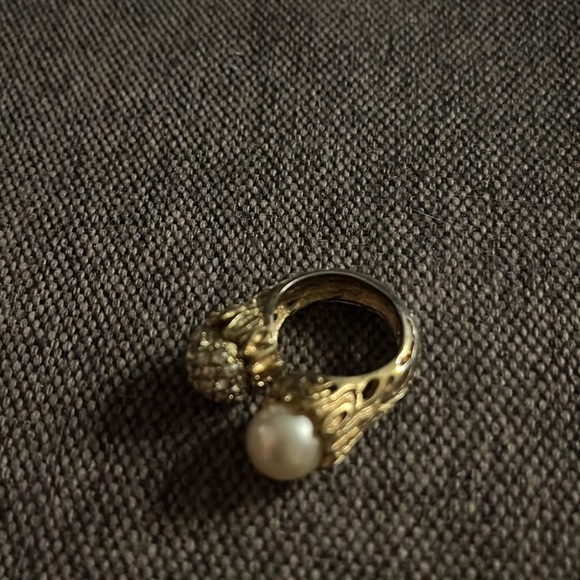 Fashion Ring - Picture 2 of 2